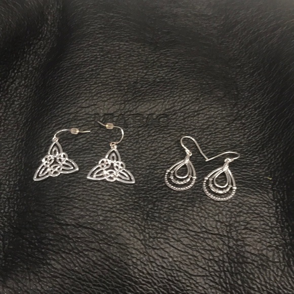 New 2 pairs of earrings as shown - Picture 1 of 5
